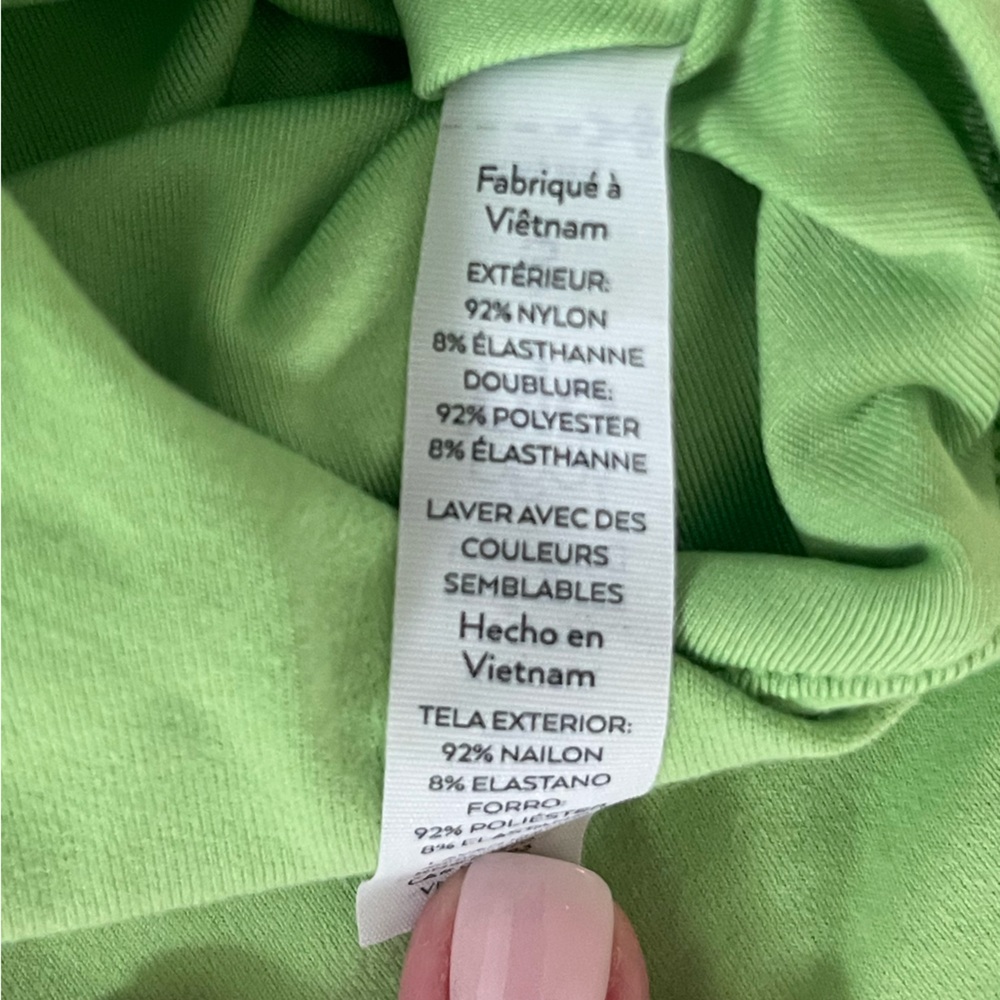 ALO | Yoga Green and Brown Workout Tops - Picture 4 of 4